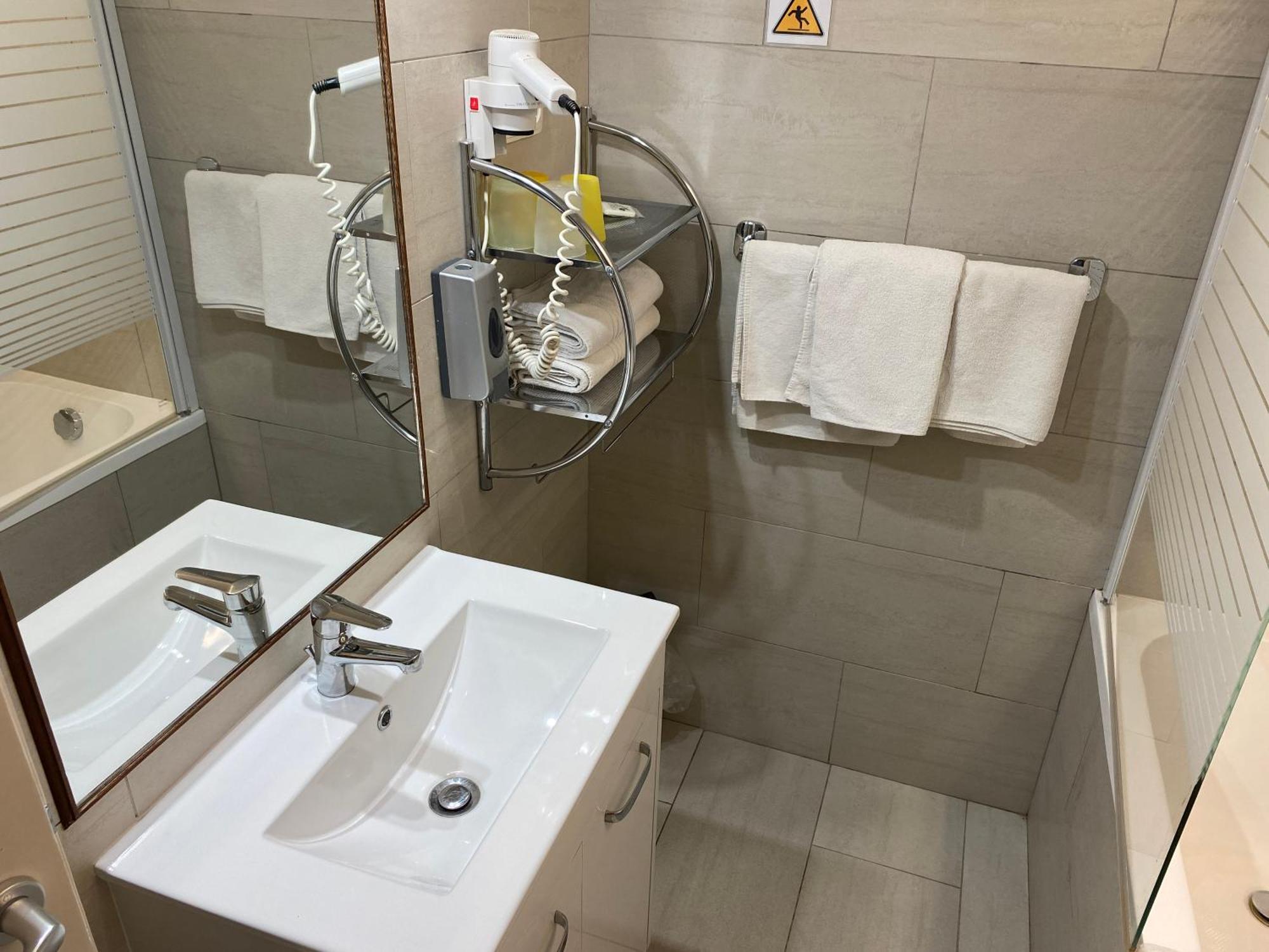 Gold Apartments Будапеща Стая снимка