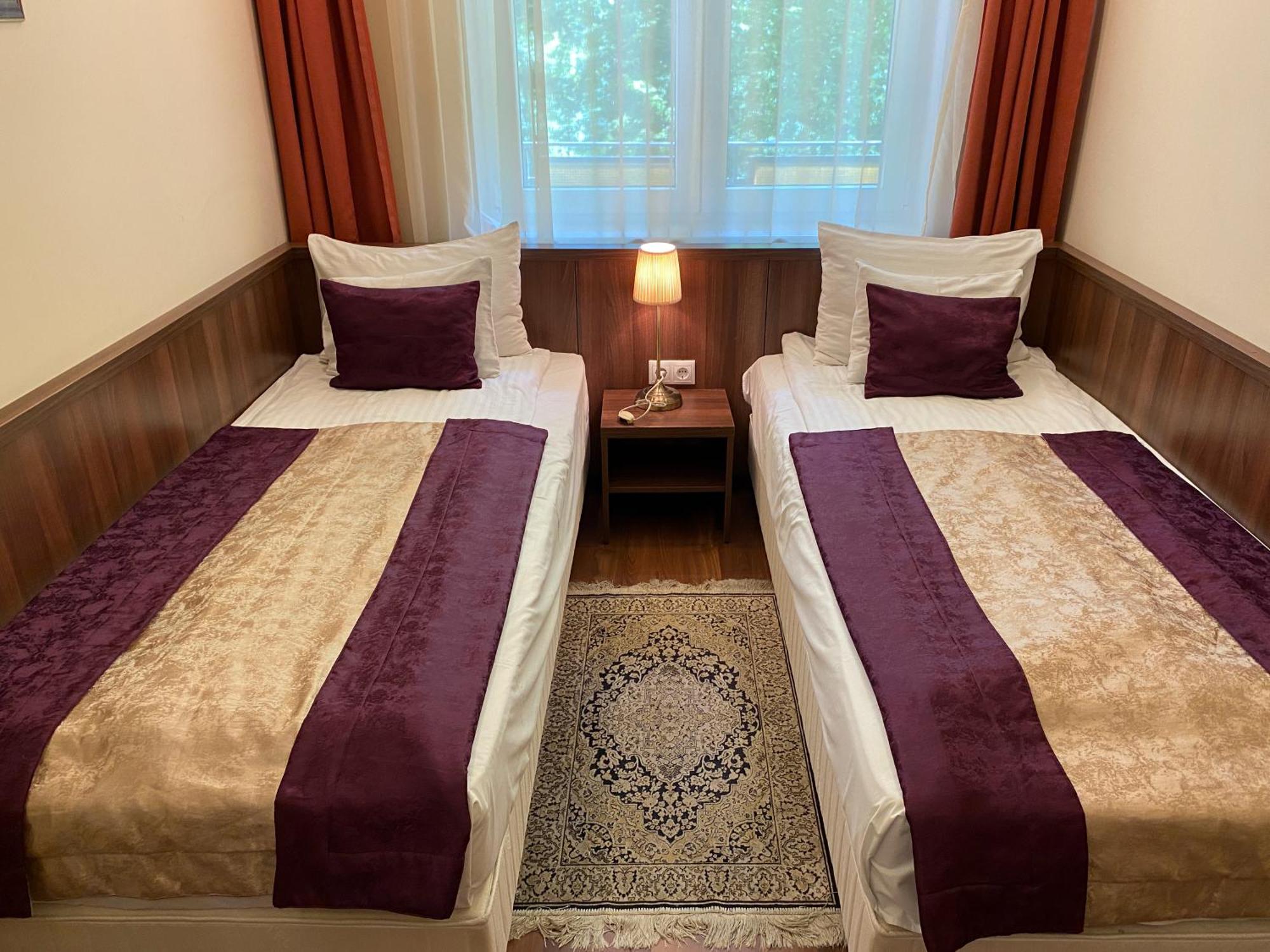 Gold Apartments Будапеща Стая снимка