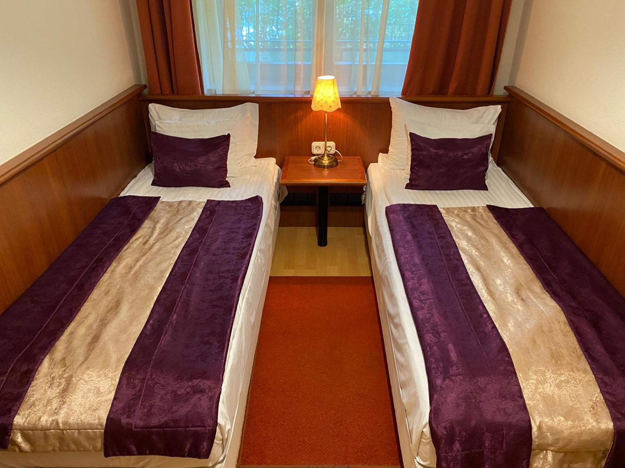 Gold Apartments Будапеща Стая снимка