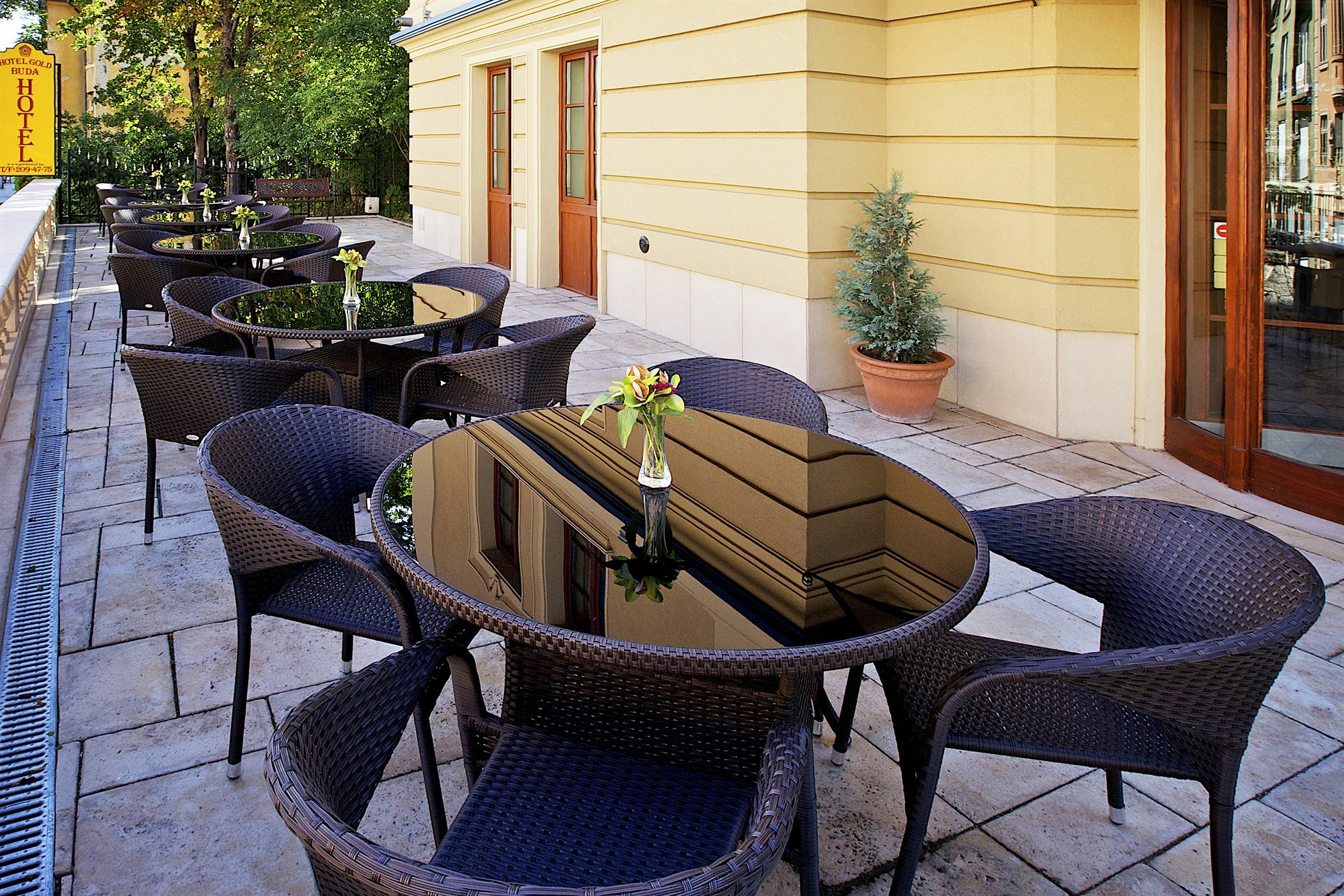 Gold Apartments Будапеща Екстериор снимка